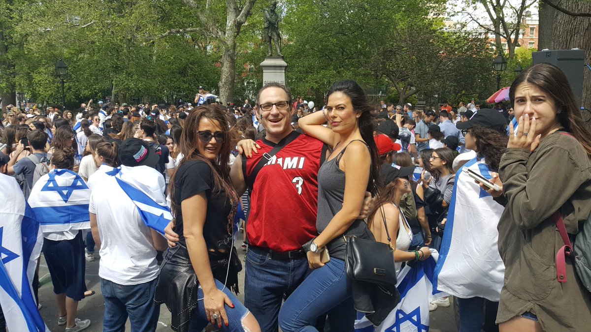 JonathanRobrish's tweet image. @JonathanRobrish @Jon_Robrish 
Jonathan daniel Robrish 
#jonathanrobrish 
#Jonathandaniel