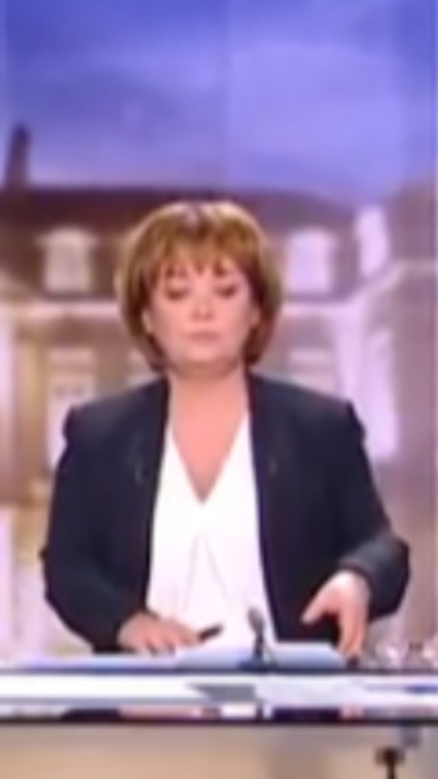 konbininews's tweet image. Quand t'es invité chez un couple qui fait que s'embrouiller #2017LeDebat