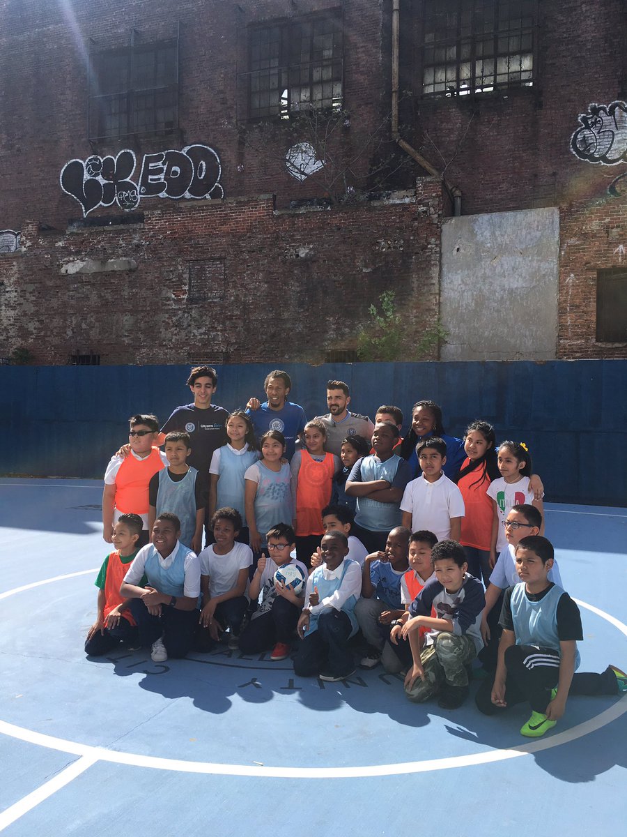 Guaje7Villa's tweet image. Happy to celebrate with my friends of PS 49 in South Bronx today! #FromDayOne @NYCFC