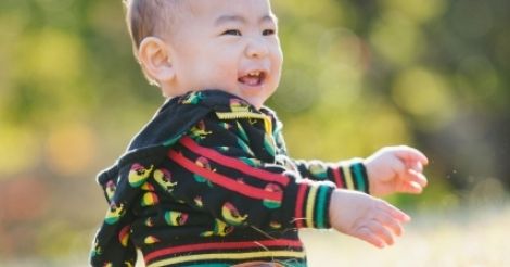 Famimo ファミモ ファミリーライフ 公園デビューのタイミングと外遊びでの注意点 ママ友の作り方 をまとめました 公園デビューが子供の成長につながり 楽しい子育ての一助になりますように 赤ちゃんとの公園デビューのタイミングと6つの注意点 T