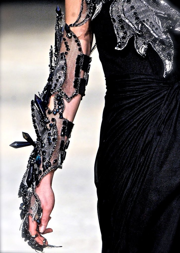 EStarProModels's tweet image. chiffonandribbons: On Aura Tout Vu S/S 2012 - estarproductions.com/chiffonandribb… #modeling #fashion #teen #bikini
EStarProductions.com