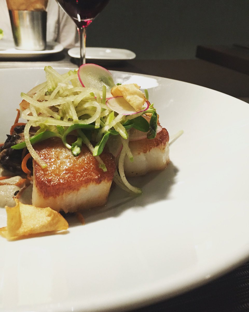 Perfect seared scallops from <a href="/eatatgunther/">Gunther & Co.</a>