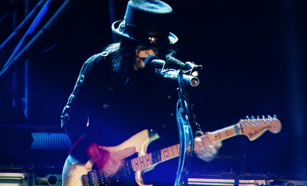 Happy birthday to Mick Mars of who turns 66 today! 