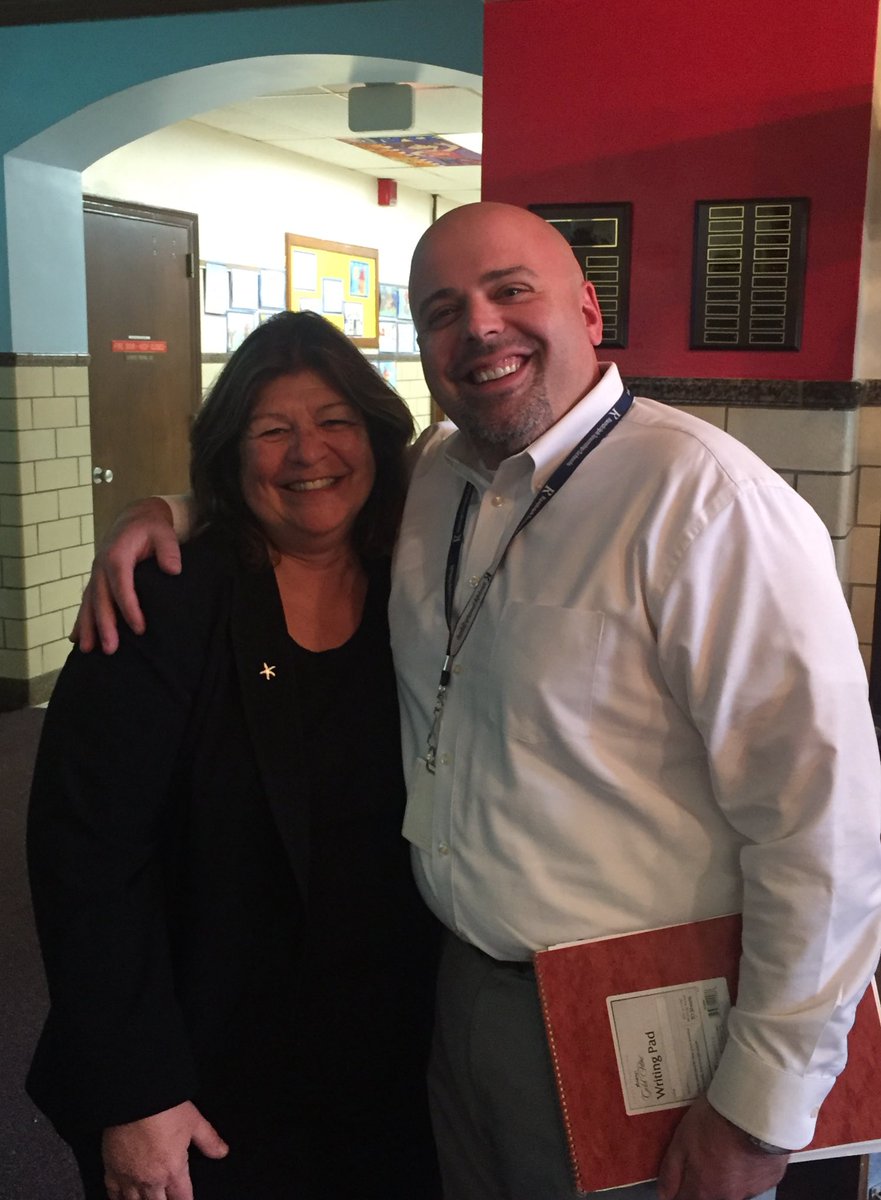 CenterGroveES's tweet image. New LATI cohort hangs out with @nsulla. Great conversations, amazing ideas and contagious energy! @MrCofCG@ MissMRome @MsDungan @CGgrade2