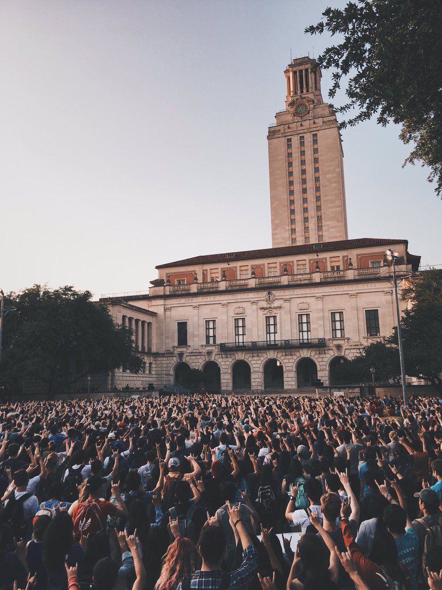 adiiibaa's tweet image. Longhorns unite for Harrison Brown \m/