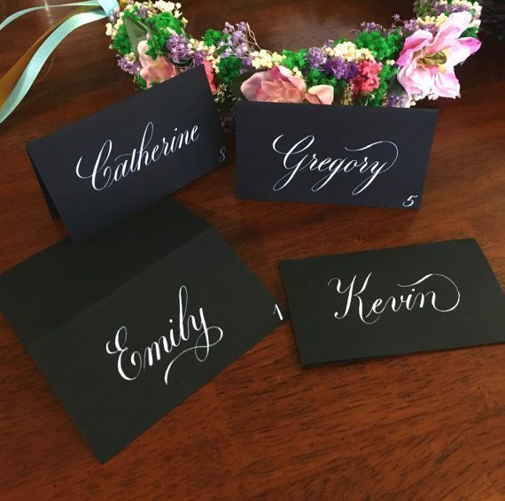 LettersofFancy's tweet image. These #wedding #placecards can be customized to any ink color and any card color buff.ly/2qCli8r #weddinginspiration