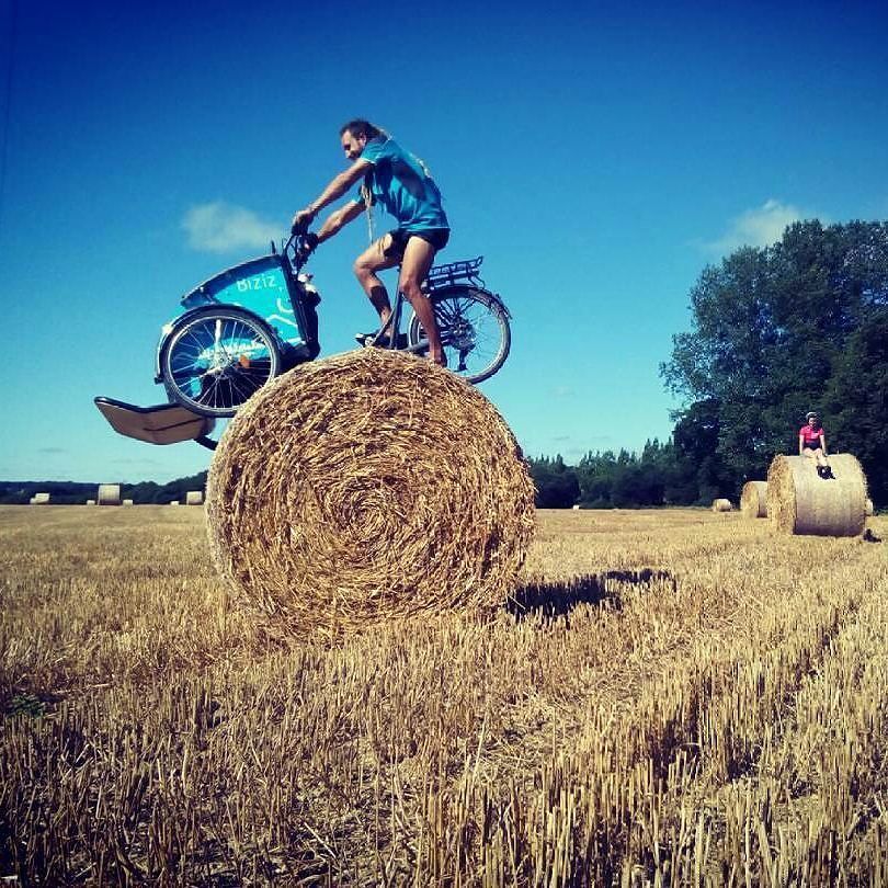 christianiauk's tweet image. Where @danny_macaskill got his inspiration for Wee Day Out. Or is it the other way around? 
By @txitadnt ift.tt/2pAv6SV