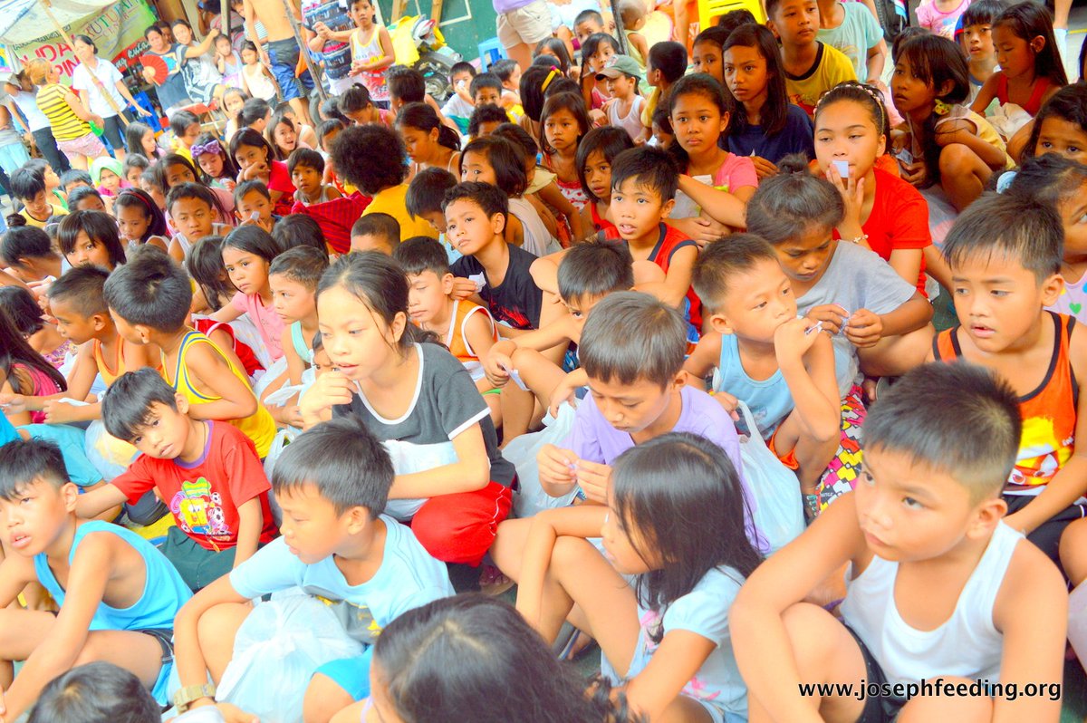 josephfeeding's tweet photo. #JFM #Feeding #Outreach @ Isla Noah, Bgy. Damayang Lagi 👫👭🍲 

#JosephFeedingMission #OutreachPh #FoundationPH #Charity https://t.co/GDbHklbhia