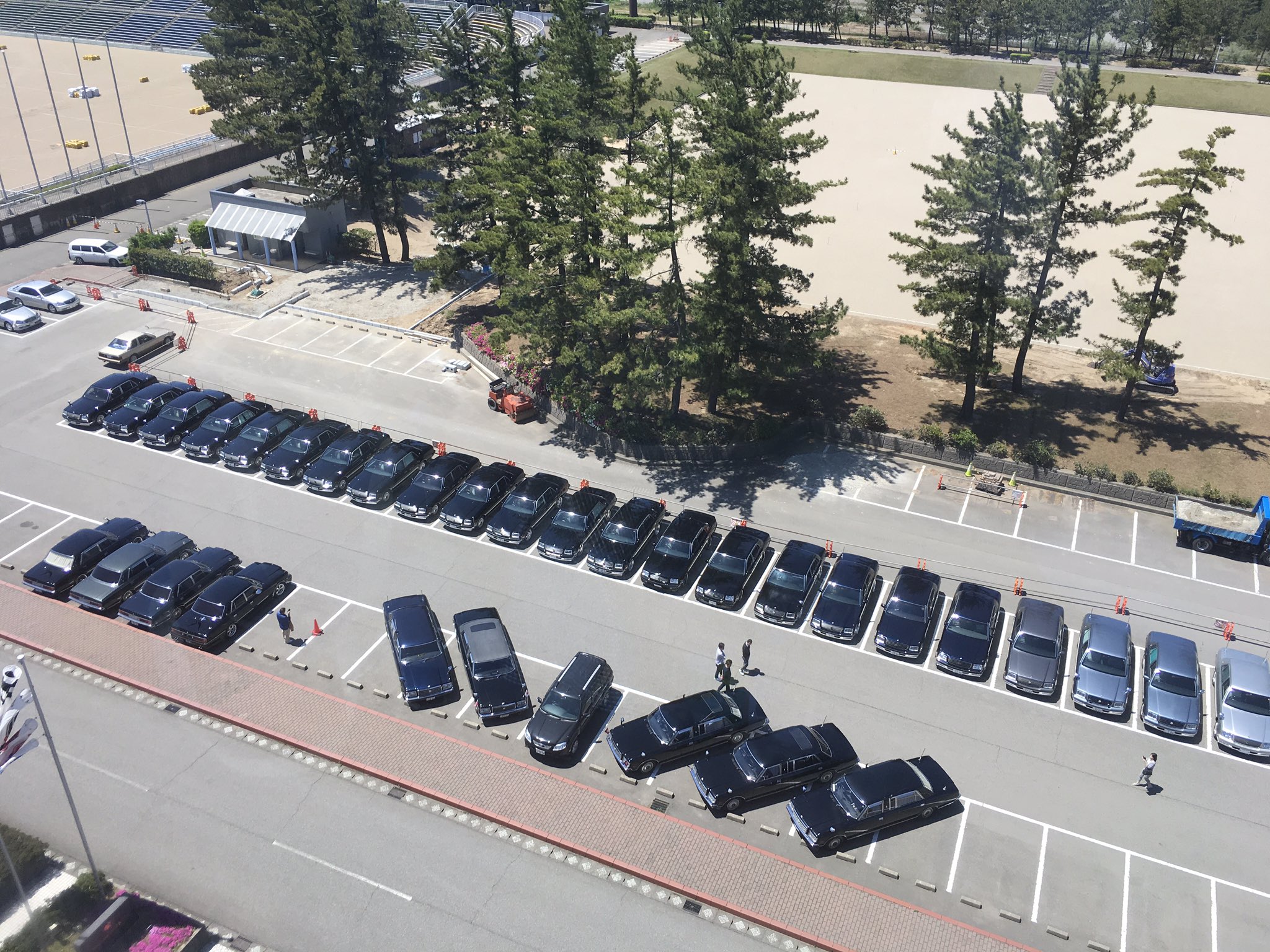 センチュリオンホテル リゾート スパ テクノポート福井 本日の昼食 宴会 宿泊と頂戴しています 高級車マニア トヨタ センチュリーのオーナー様のお集まりです 許可を頂きましてお写真を撮らせて頂きました 去年に引続き誠に有難う御座います