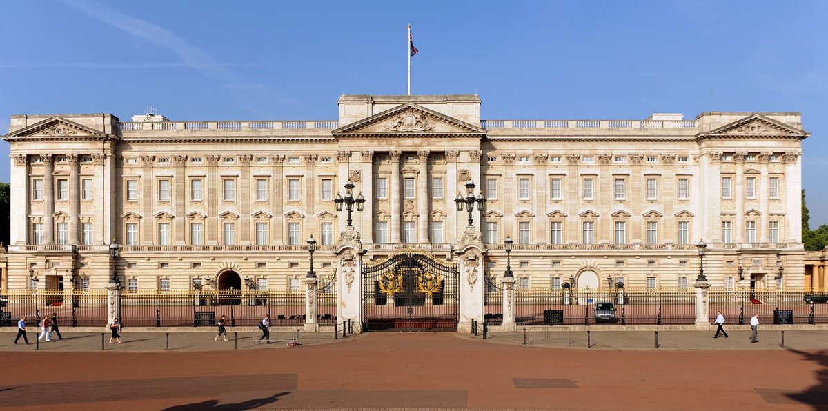 chrisshipitv's tweet image. Lots of hysterical speculation about a Buckingham Palace announcement. There *is* a meeting today. But it's not -as some say- due to a death