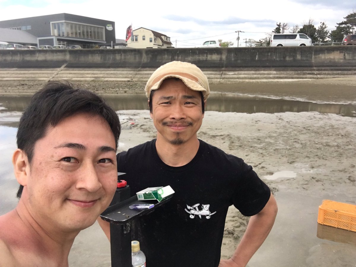日下 くさか 伸彦 骨付鳥販売 個室居酒屋 در توییتر 同級生で観音寺スケーターの大ボス 中井商店のモッちゃんも参加 中井商店 一の宮海岸 フラットスキム