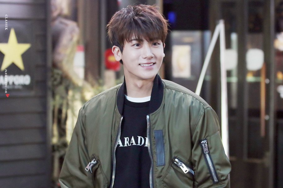 lqparkhyungsik tweet picture