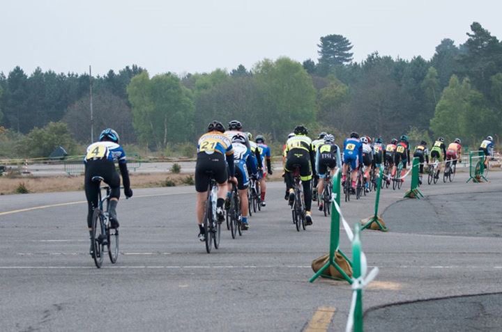 Eagle Crit #2 last night <a href="/Titchwa/">Mark Richards</a> 2nd, Gentry 6th &amp; <a href="/EsserNick/">Esser Orion Nick</a> 10th. So much better than last week's crashes. <a href="/VCBaracchi/">Velo Club Baracchi</a>