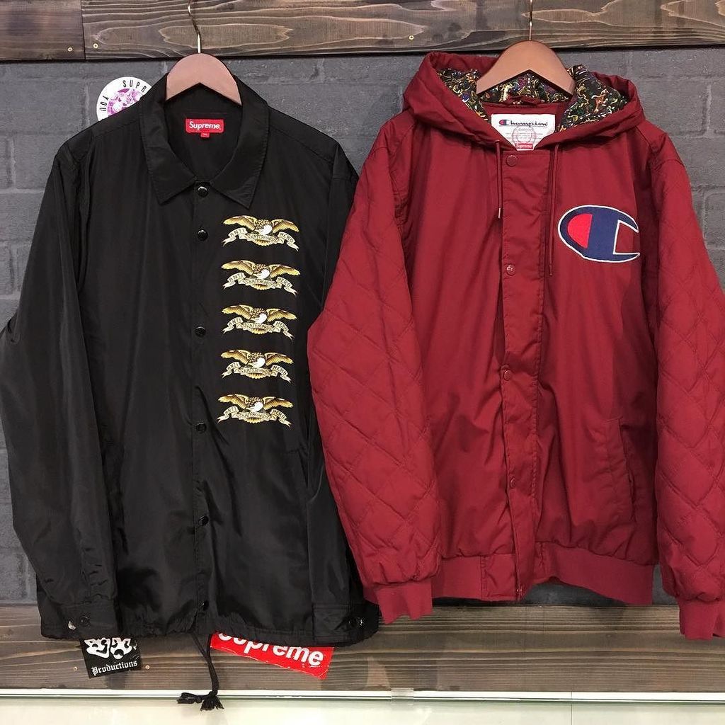 next_kaizuka's tweet photo. Supreme anti HERO 14ss
Supreme champion 13aw
#古着屋 #古着屋next #貝塚 #大阪古着屋 #supreme #13aw #14ss #買取 https://t.co/KRgEojF4l5 https://t.co/zDETbaz9za