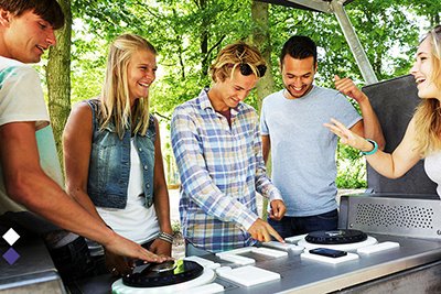 twente's tweet photo. Dj'en op het schoolplein! Dinsdag wordt de Yalp Fono van @Yalp_LetsPlay onthult bij het @rocvantwente in Hengelo: https://t.co/B8o7Mskxch https://t.co/mcj84BU58n