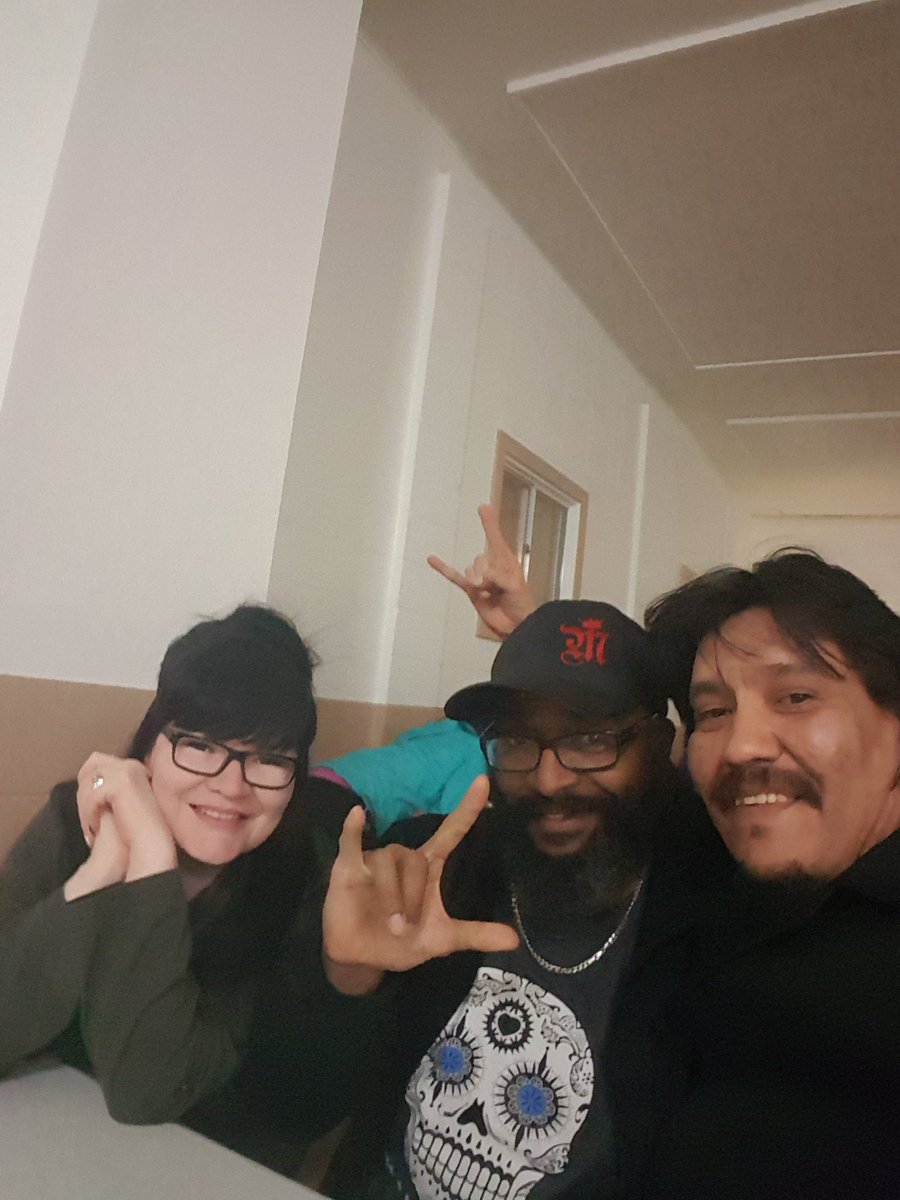 CR1Love's tweet image. Big Brother watching his little CRBros!!!! And Neena Super Supporters!!! Love and Repesct 4 @CoreyNine0HTWO @NeenaGuy      👽👽👽👽