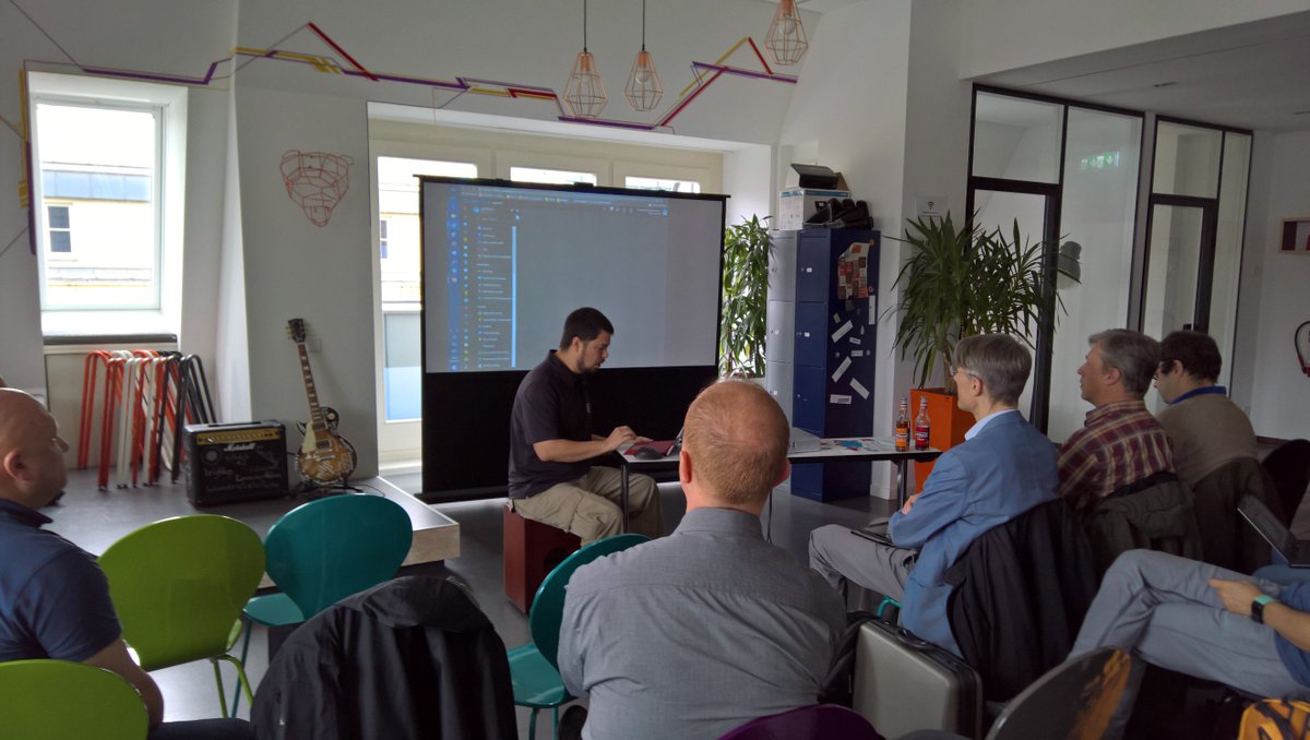 astaykov's tweet image. @thiagolunardi13 talking about DevOps with #azurewebsites at #GlobalAzure Berlin