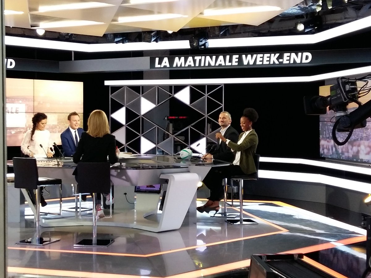 SportMarket_fr's tweet photo. Les Mercredis du #Rugby du @GroupeRATP sur @LaMatinaleWE avec Julie #Annery merci @ElodiePoyade https://t.co/BMWllAvGcG