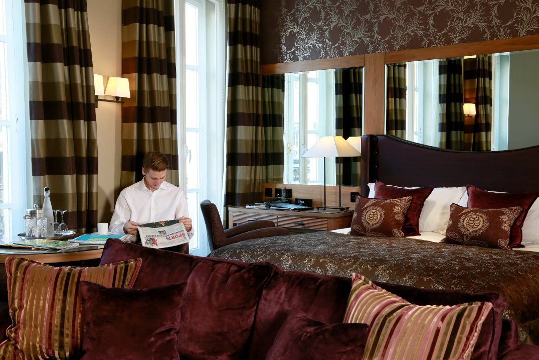 MacWindsor's tweet image. Drink, dine and dream @MacWidsor Where style and tradition meet bit.ly/2mdZ3Xv #windsor #luxuryhotel