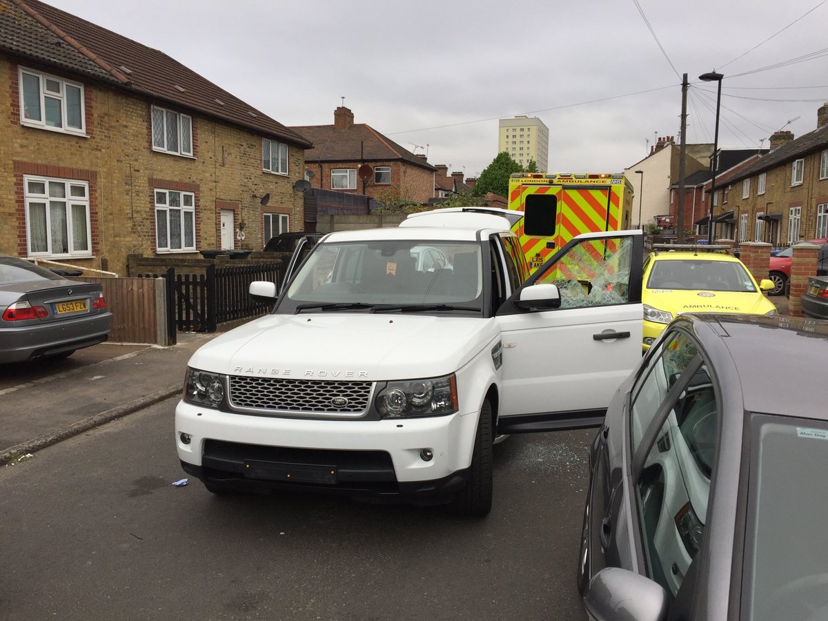 MPSEnfield's tweet image. Unresponsive male pulled from a vehicle, now arrested for possession of drugs, knife and theft of the car - PD #MightyC’s