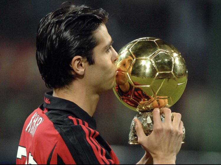 Happy Birthday KaKa! Was and will always be a legend at Milan. One of the best players to ever play for the shirt  