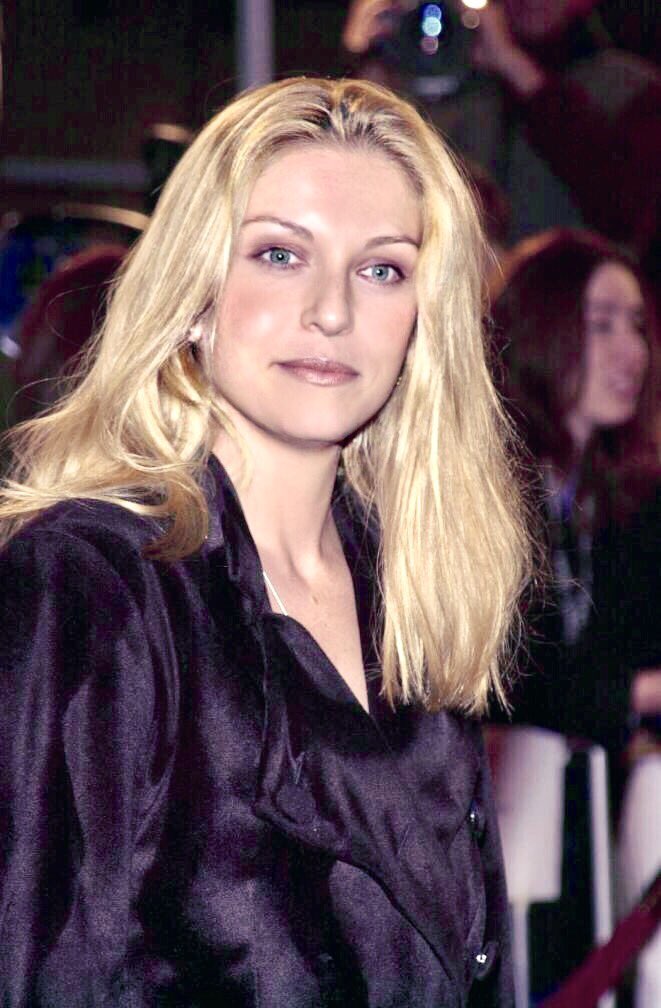 Happy birthday, Sheryl Lee !!    