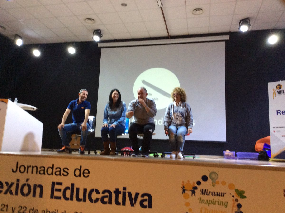 ColegioMirasur's tweet photo. #AitorZenarrutzabeitia comienza su ponencia "pedagogía Mr. Bean, emoticoaprendizaje endorfinador" en #MIC2017 https://t.co/PvVHNzEsHl
