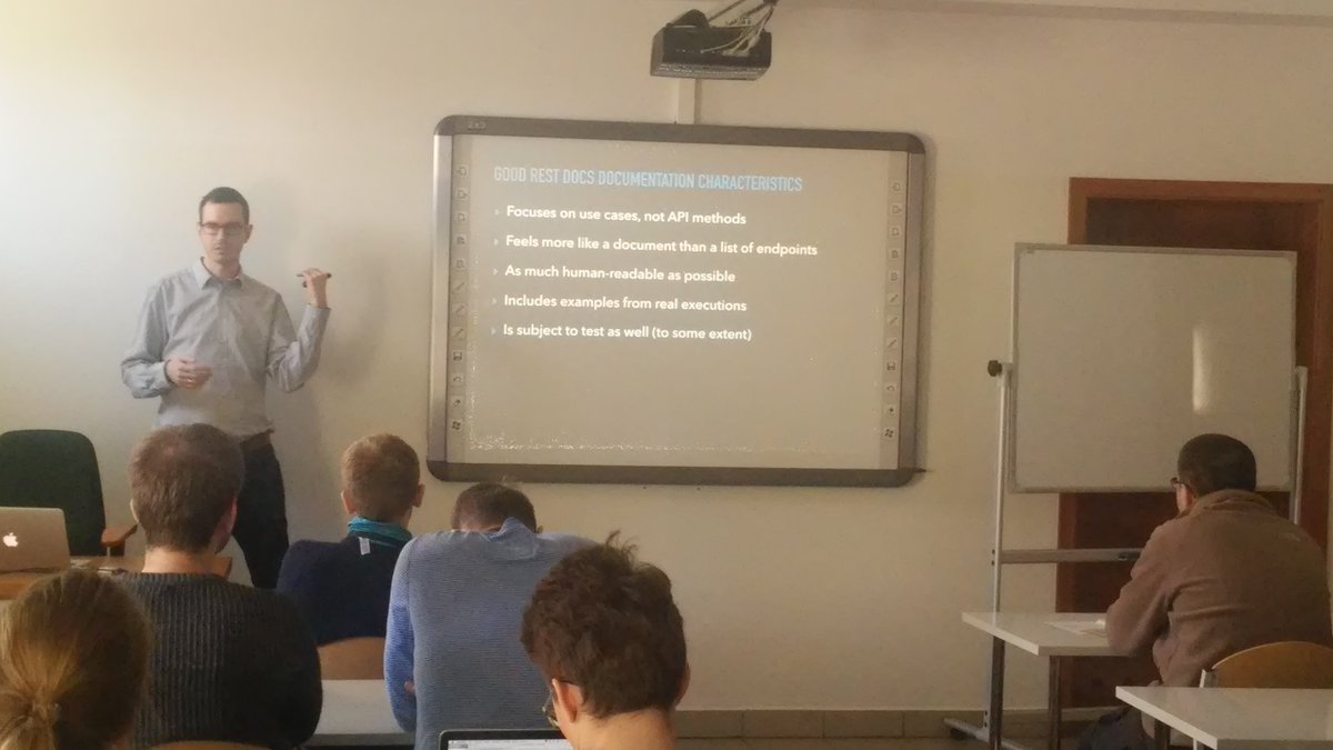 _sparkbit_'s tweet image. Our developer @t_kopczynski describes good  #restdocs documentation characteristics at #devcrowd2017 #springframework 
Well done Tomek!