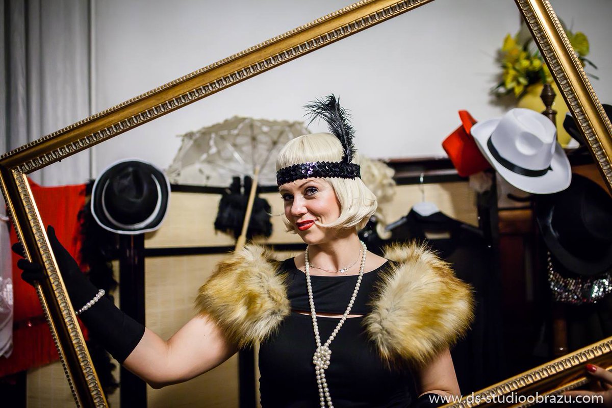 RetroSwing's tweet photo. Zabawa na najwyższym poziomie w @SzklarskaPoreba 
bo tam RETRO NA OKRĄGŁO :) https://t.co/hVCVm4CEhn