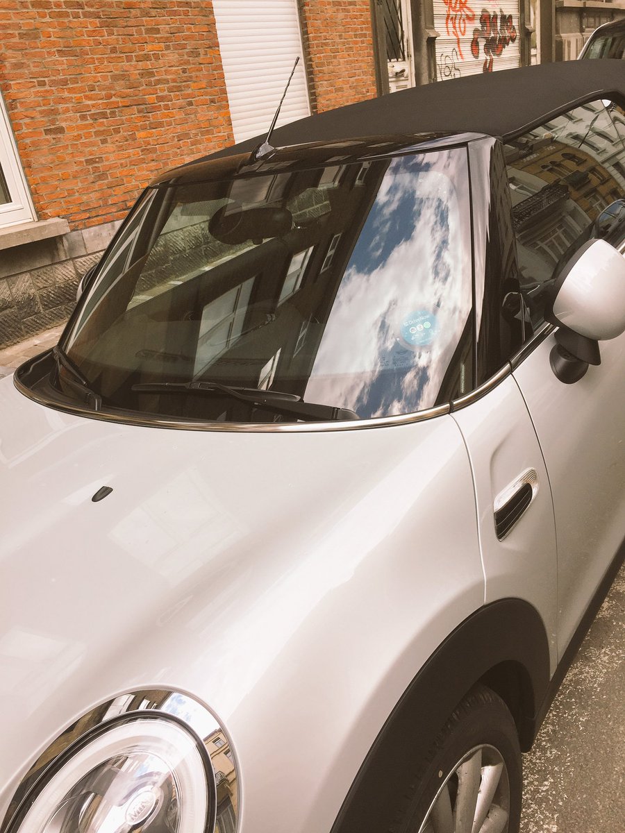 imSebG's tweet image. Il ne me reste plus que la i3 à tester 😎 #cabriolet DONE @DriveNow_BE