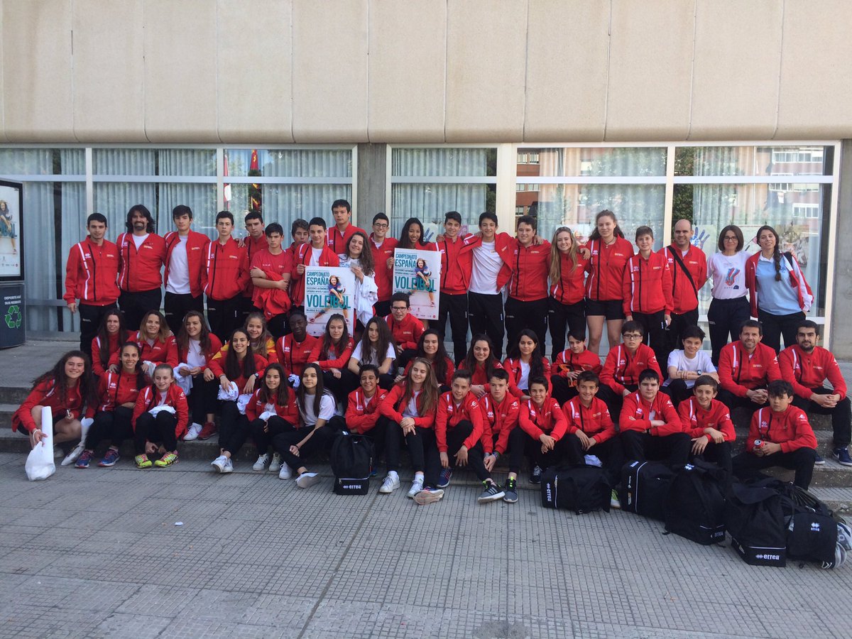Concluye nuestra participación en el #CESAVB17 con la foto de familia de toda la delegación. ¡¡Enhorabuena a todos por el trabajo!! #Aragón