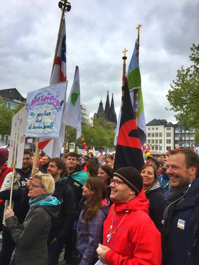 Auch katholische Jugendverbände stark vertreten. #Koeln2204 <a href="/DirkBingener/">Dirk Bingener</a> @Marc_Michalsky <a href="/suschu8/">Susanne Breyer</a> <a href="/ElenaStoetzel/">Elena Stötzel</a> #BDKJ #DPSG #zukunftszeit