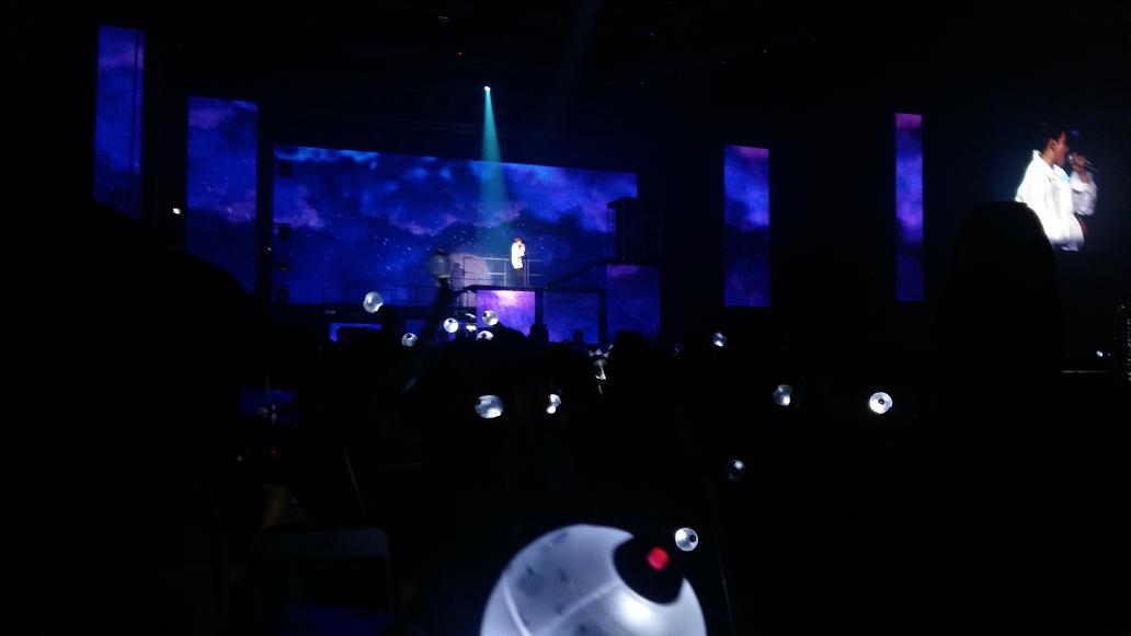 LN95spiritarmy's tweet photo. สเตจคุณนัมจุนสวยมากกกกก ㅠㅠ #THEWINGSTOURinbangkok https://t.co/607QbQD1Kc