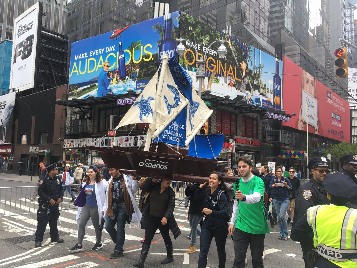 Alison_Rowe's tweet image. #marchforscience #bc_oceans2017 #MakeAmericaSmartAgain