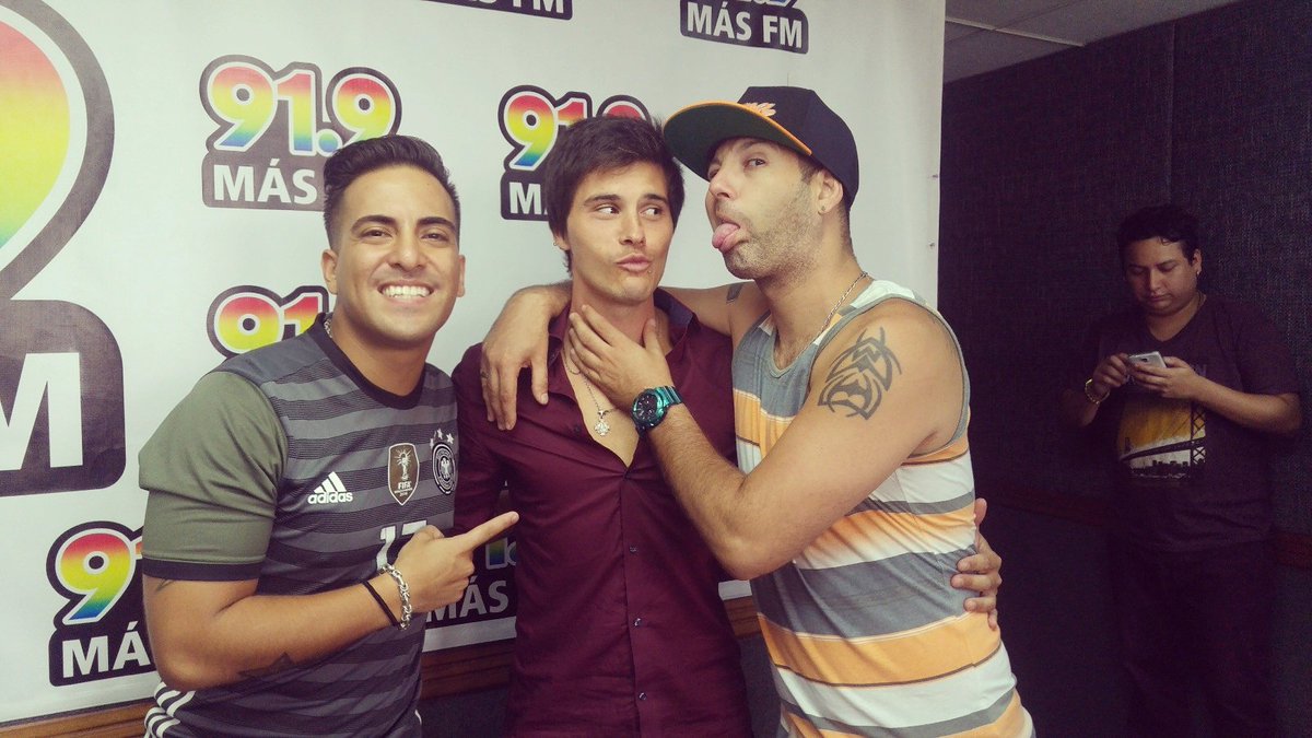 MartinTerrone's tweet image. Con los MAS capos. #Ricky #Tommy  🎶✌