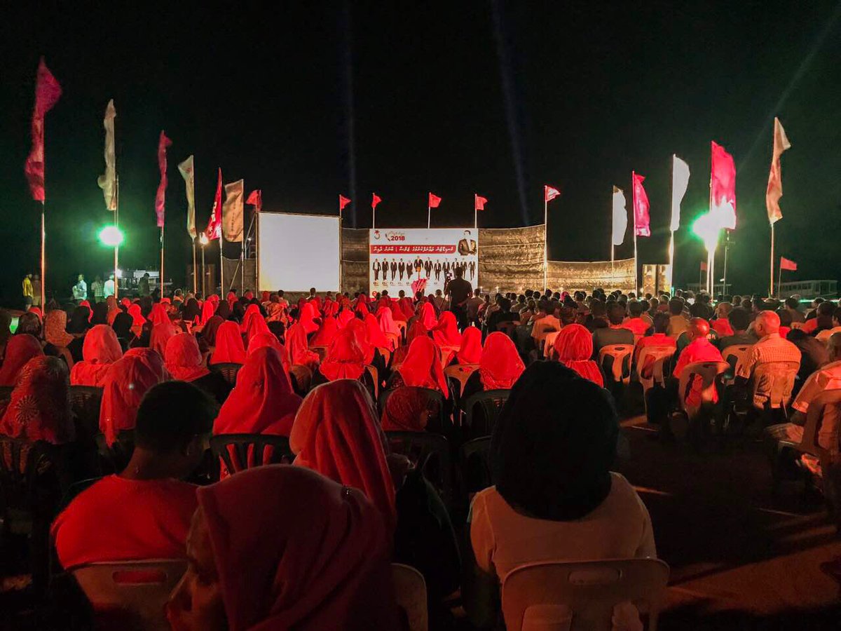 Baarashu_Const's tweet photo. #HappeningNow 

#LCE2017 #BaarashuDhaairaa in vaadhakurahvvaa #PPM Candidatun Tha'aarafu Kurumuge Gothun Baahvaa Jalsa. #LCE2017 #RY2018 https://t.co/3Es3bqJtzj