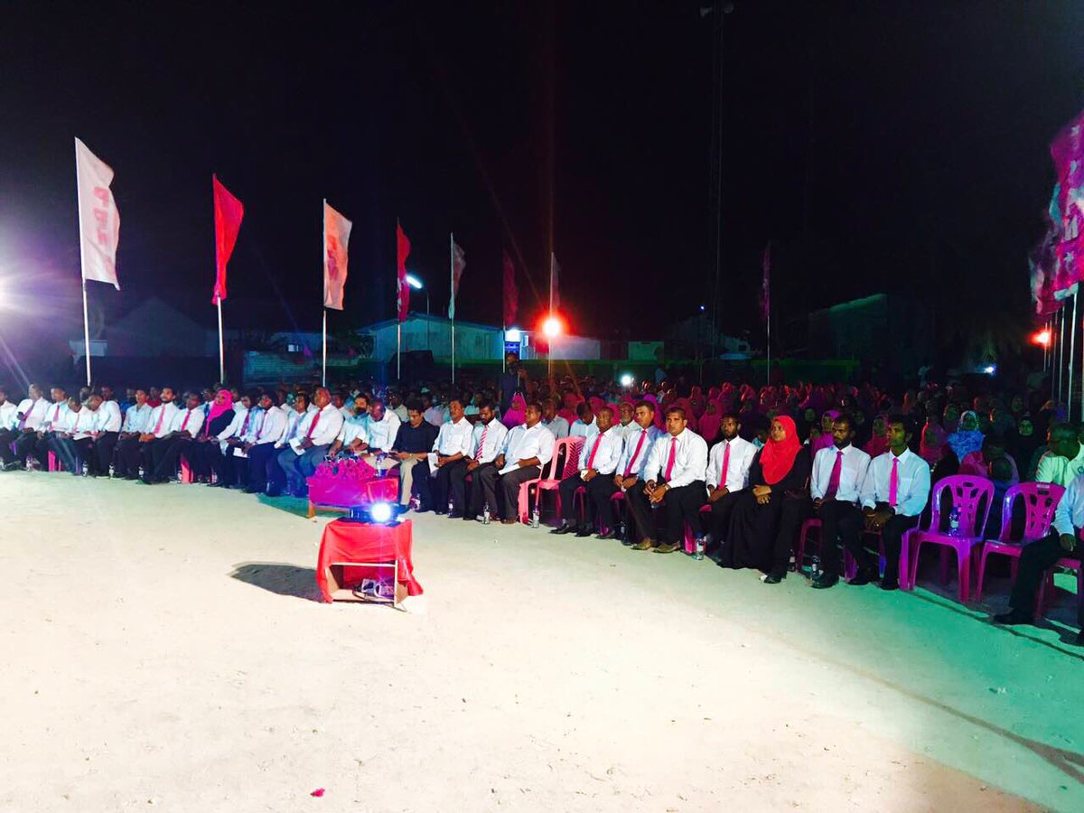 Baarashu_Const's tweet photo. #HappeningNow 

#LCE2017 #BaarashuDhaairaa in vaadhakurahvvaa #PPM Candidatun Tha'aarafu Kurumuge Gothun Baahvaa Jalsa. #LCE2017 #RY2018 https://t.co/3Es3bqJtzj