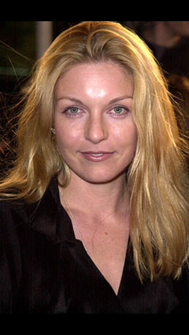 Happy birthday Sheryl Lee (1967). 