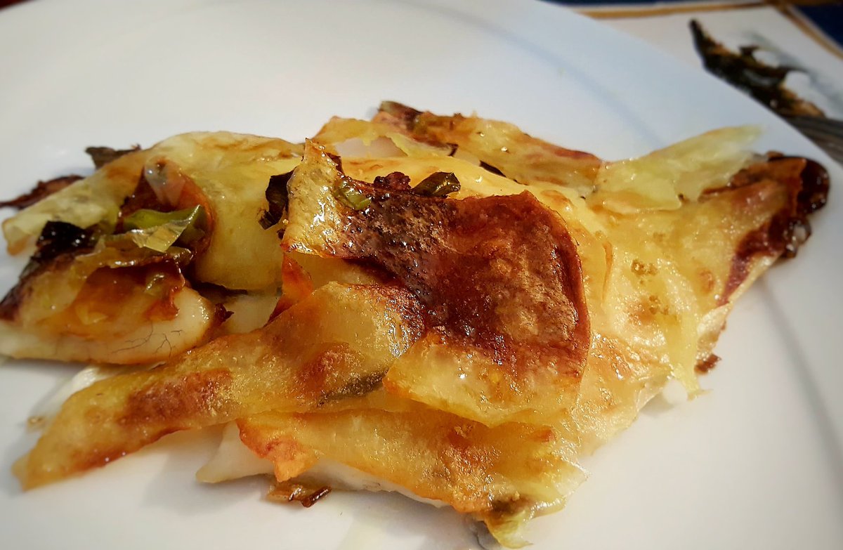 ChefBodyLab's tweet image. Orata in crosta di patate e porri!
Healthy&Tasty 🔝😉
Visit: chefbodylab.wordpress.com
#paleo #fish #potatoes