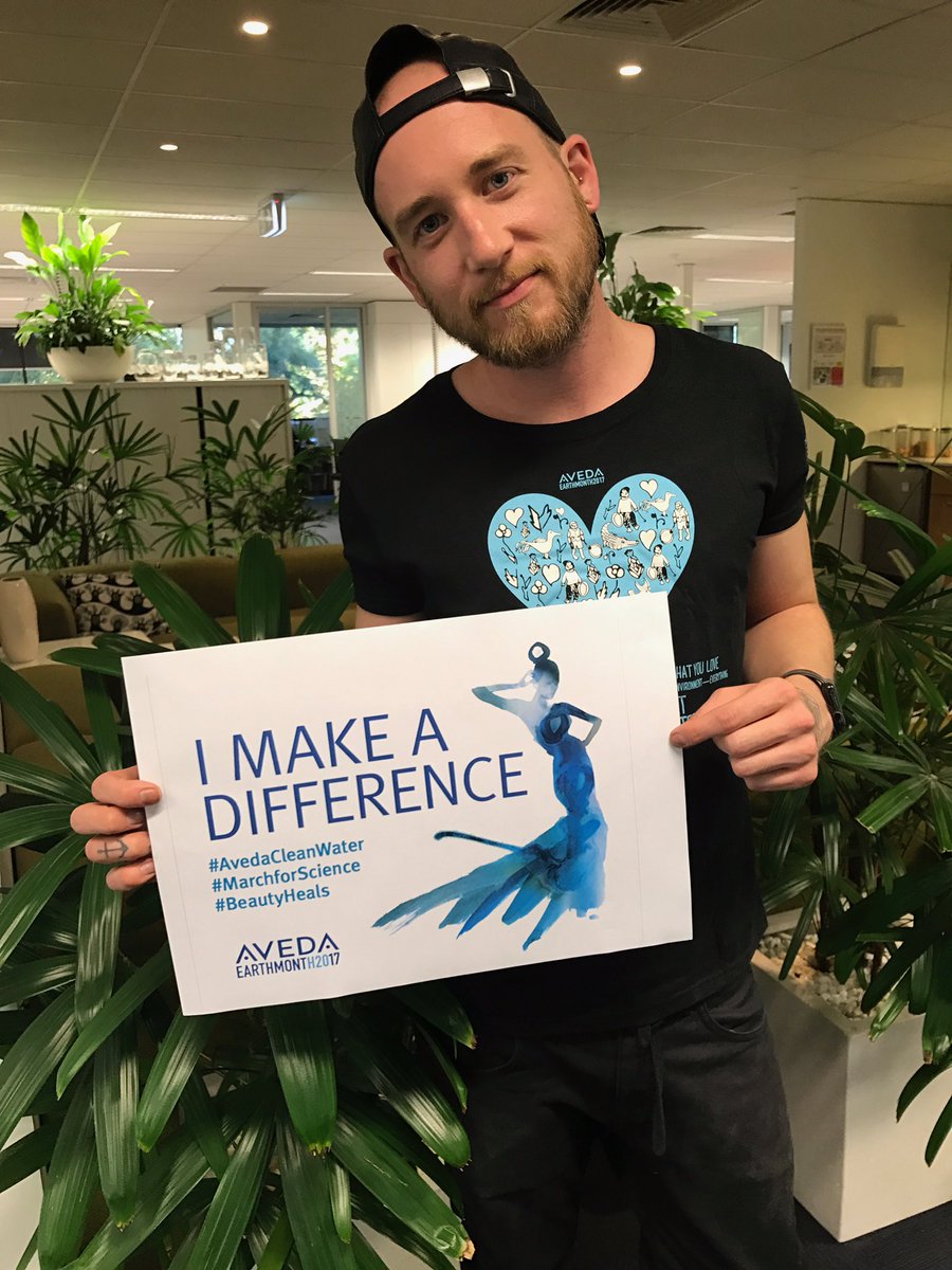 aveda's tweet photo. Happy #EarthDay! #AvedaArtists around the world are standing up for clean water today. #avedacleanwater https://t.co/JdPHgaf8w0