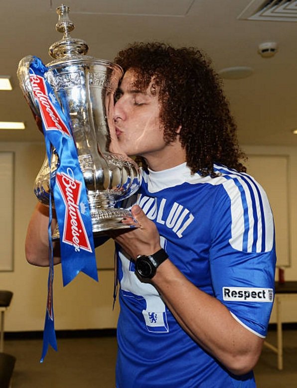 Happy birthday to David Luiz!     