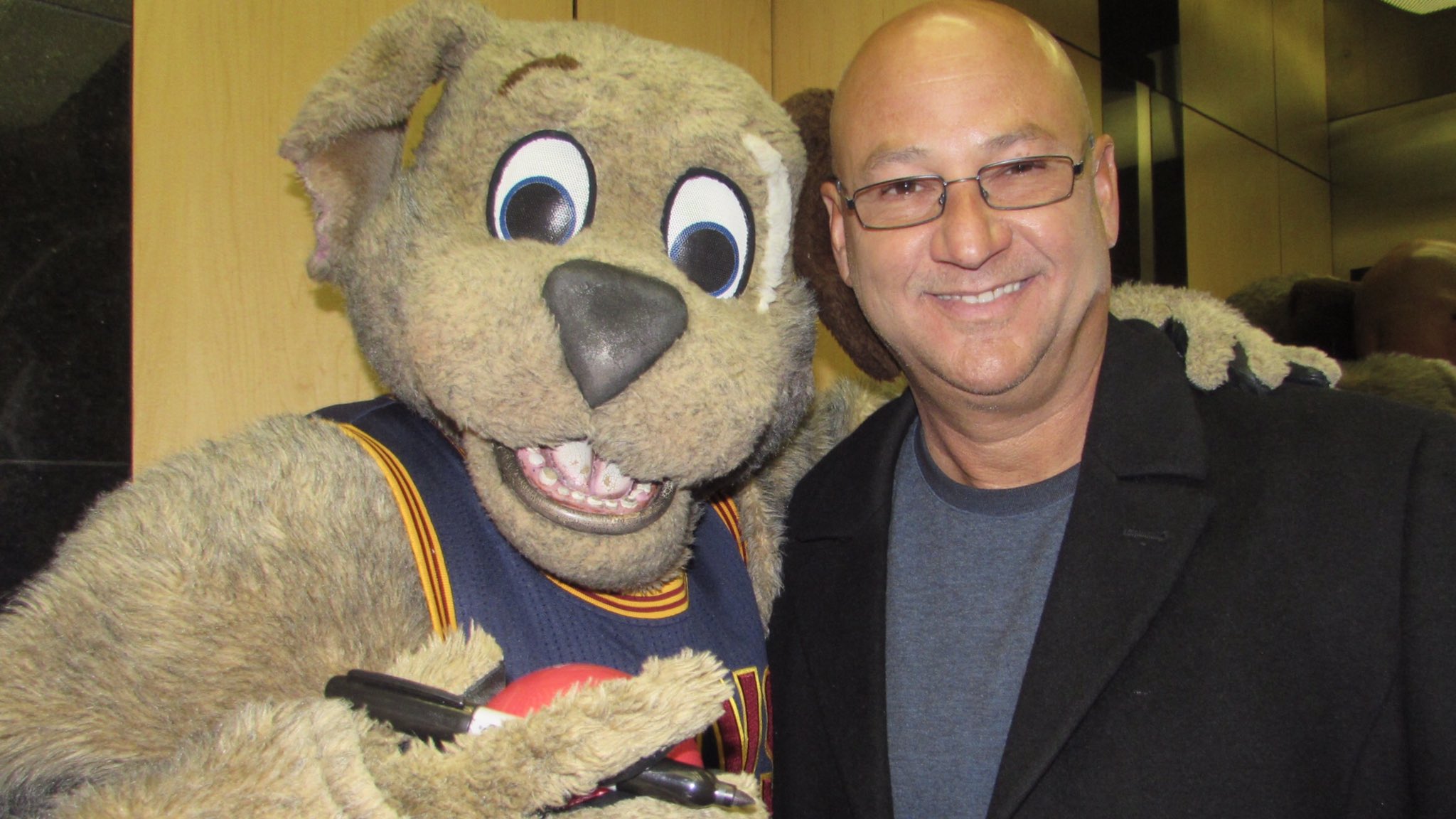 Happy 43rd Birthday to my buddy Terry Francona. Let\s celebrate by beating the White Sox tonight! 