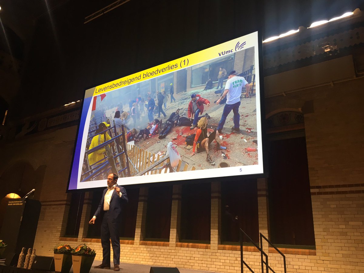 Bij aanslagen is massaal extern bloedverlies de belangrijkste doodsoorzaak. Professionele hulp komt dan te laat. Omstanderhulp niet. #nvam