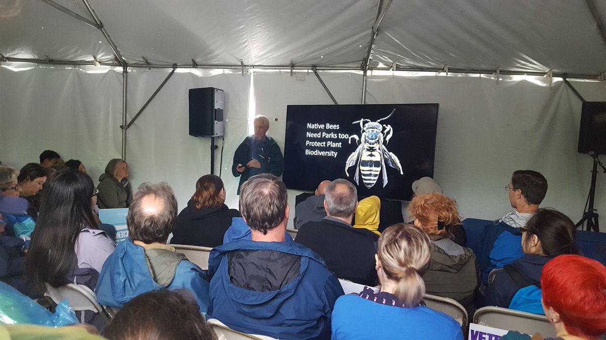 Standing room only in the #marchforscience teach-ins. These are awesome!