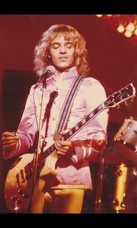 Happy birthday to the living legend Peter Frampton! An inspiration to me! All the love and everything of good!  