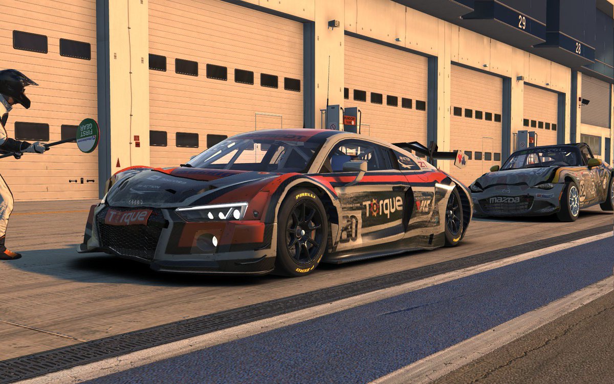 TorqueSimracing's tweet image. L6, got caught out by a day-dreaming Mazda @iRacing #iRacingNurburgring24