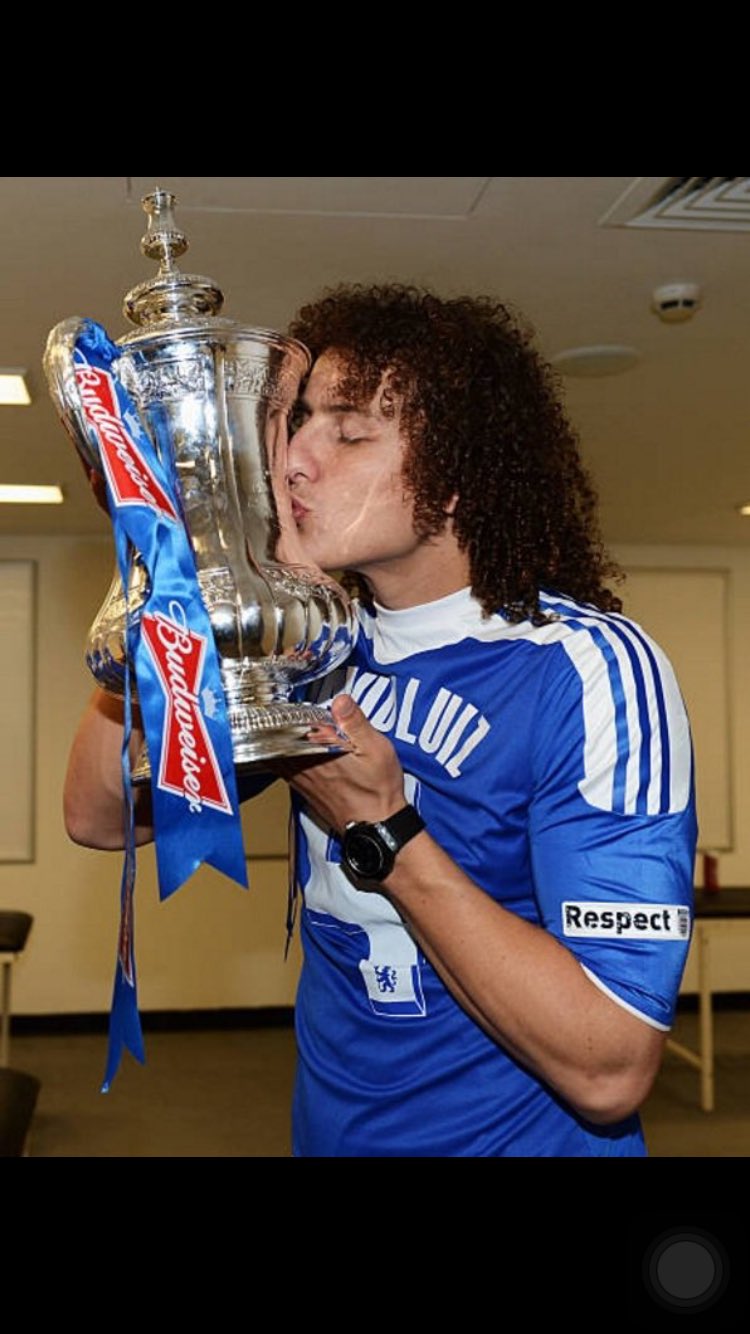 Happy birthday to David Luiz!      