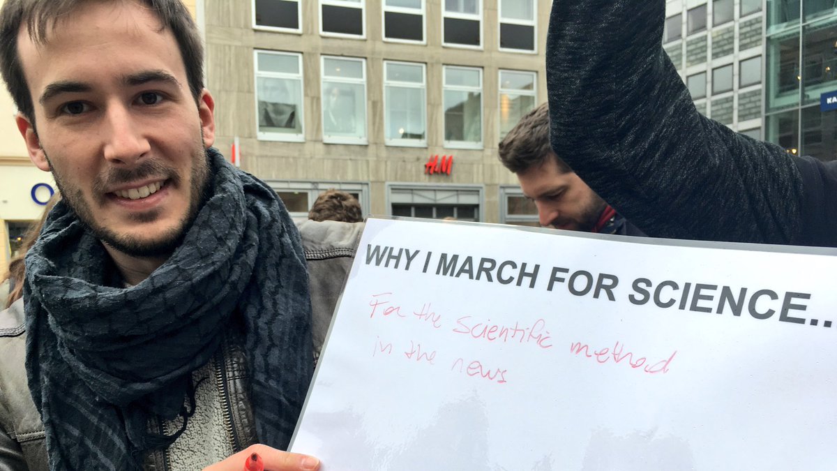 ScienceMarchGoe's tweet image. #WhyIMarchForScience heute beim #marchforscienceGER in #Goettingen @ScienceMarchGER