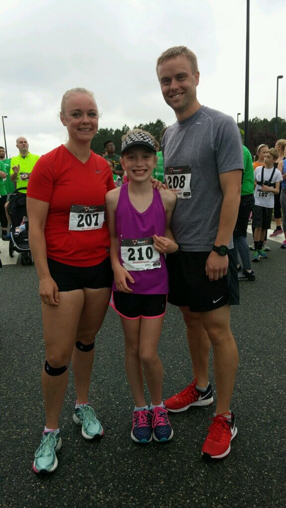 GrammarNerd23's tweet photo. Finished the Scott 5k! #run4toops #persevere https://t.co/Hd8dwTJrU8