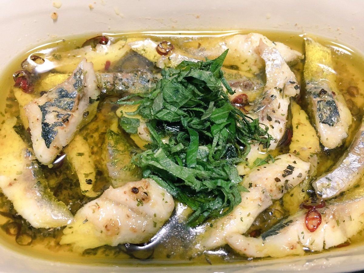 Nor 今日の料理322 アジのアヒージョ 紫蘇を添えて 安売りアジの刺身をアレンジ 料理